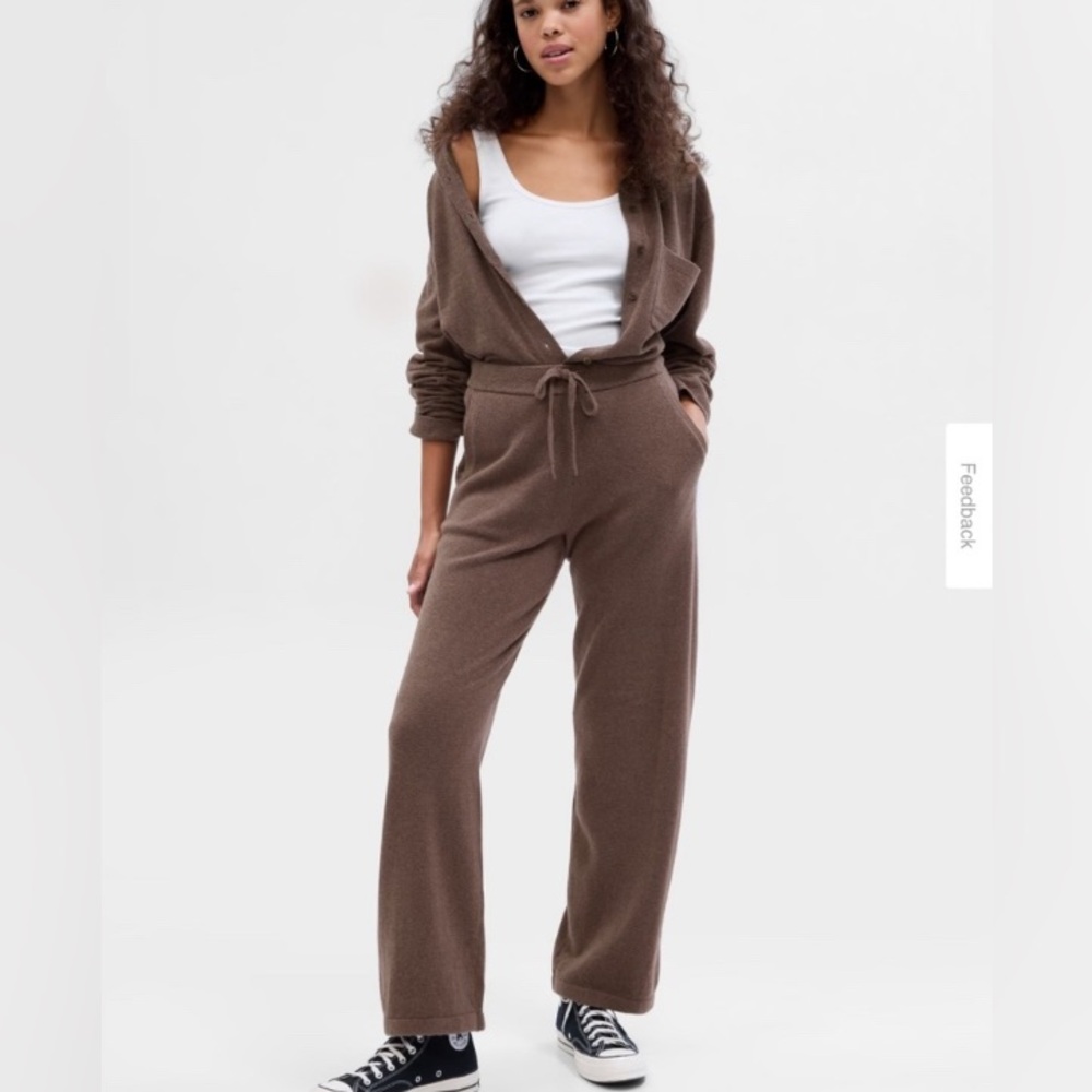 GAP ~ CashSoft* Sweater Pants (Small) ~ Colour: Light Fawn